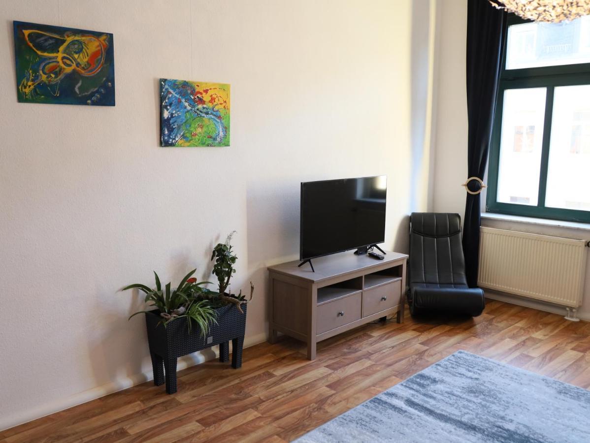 Ferienwohnungen In Der Kunstgalerie Charlie Und Jenny Chemnitz Ngoại thất bức ảnh